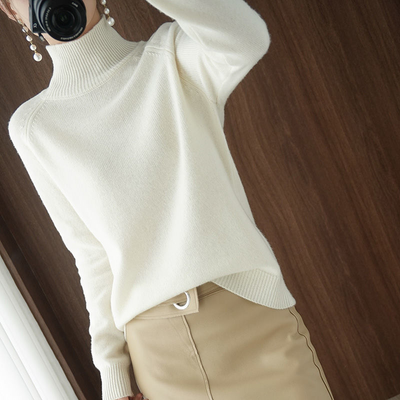 Sara - Elegant Turtleneck Sweater