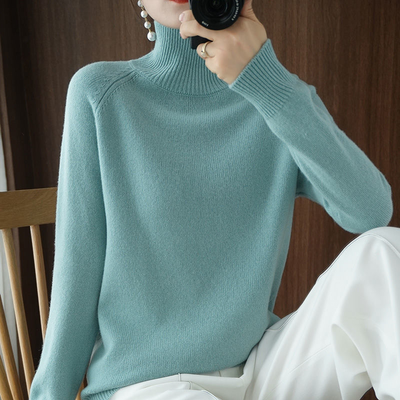 Sara - Elegant Turtleneck Sweater