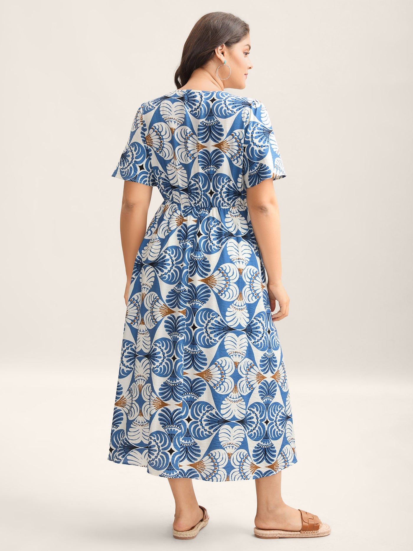 Shell Print Lace Detail Flowy Maxi Dress