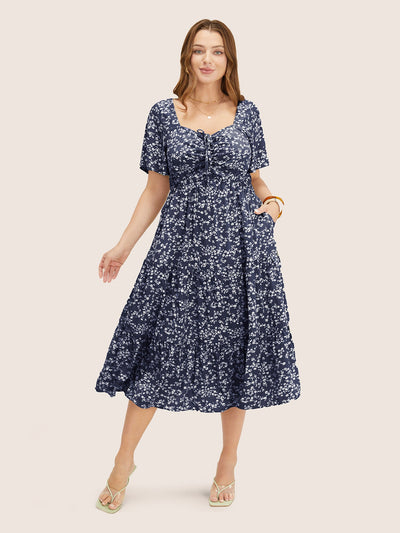 Ditsy Floral Sweetheart Drawstring Pocket Tiered Dress
