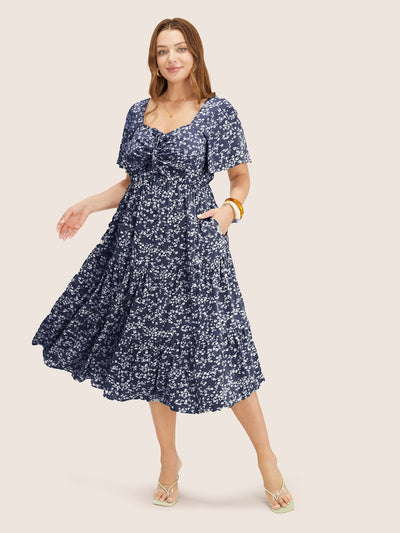 Ditsy Floral Sweetheart Drawstring Pocket Tiered Dress