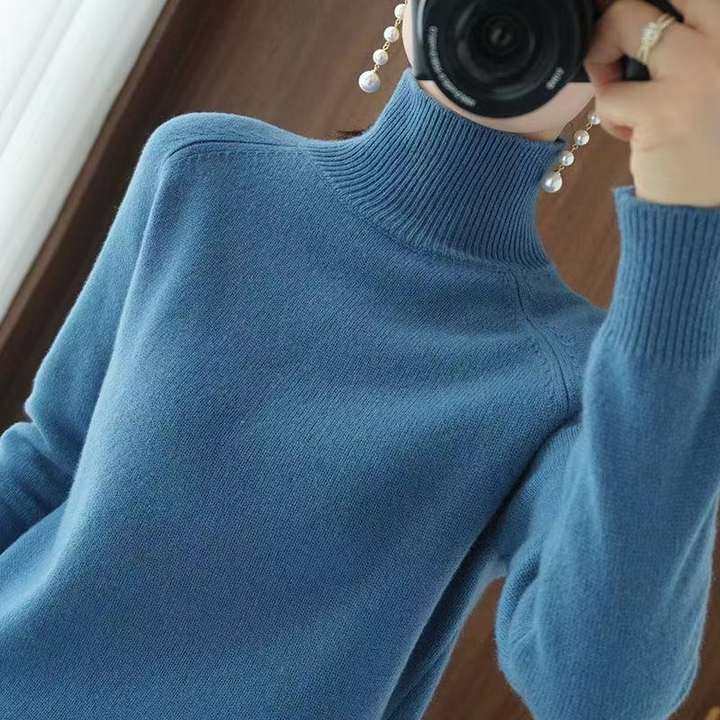 Sara - Elegant Turtleneck Sweater