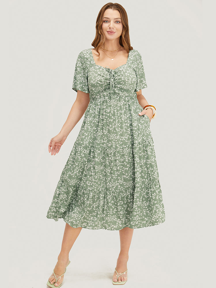 Ditsy Floral Sweetheart Drawstring Pocket Tiered Dress