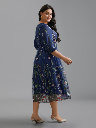Floral Embroidered Elastic Waist Lined Midi Dress