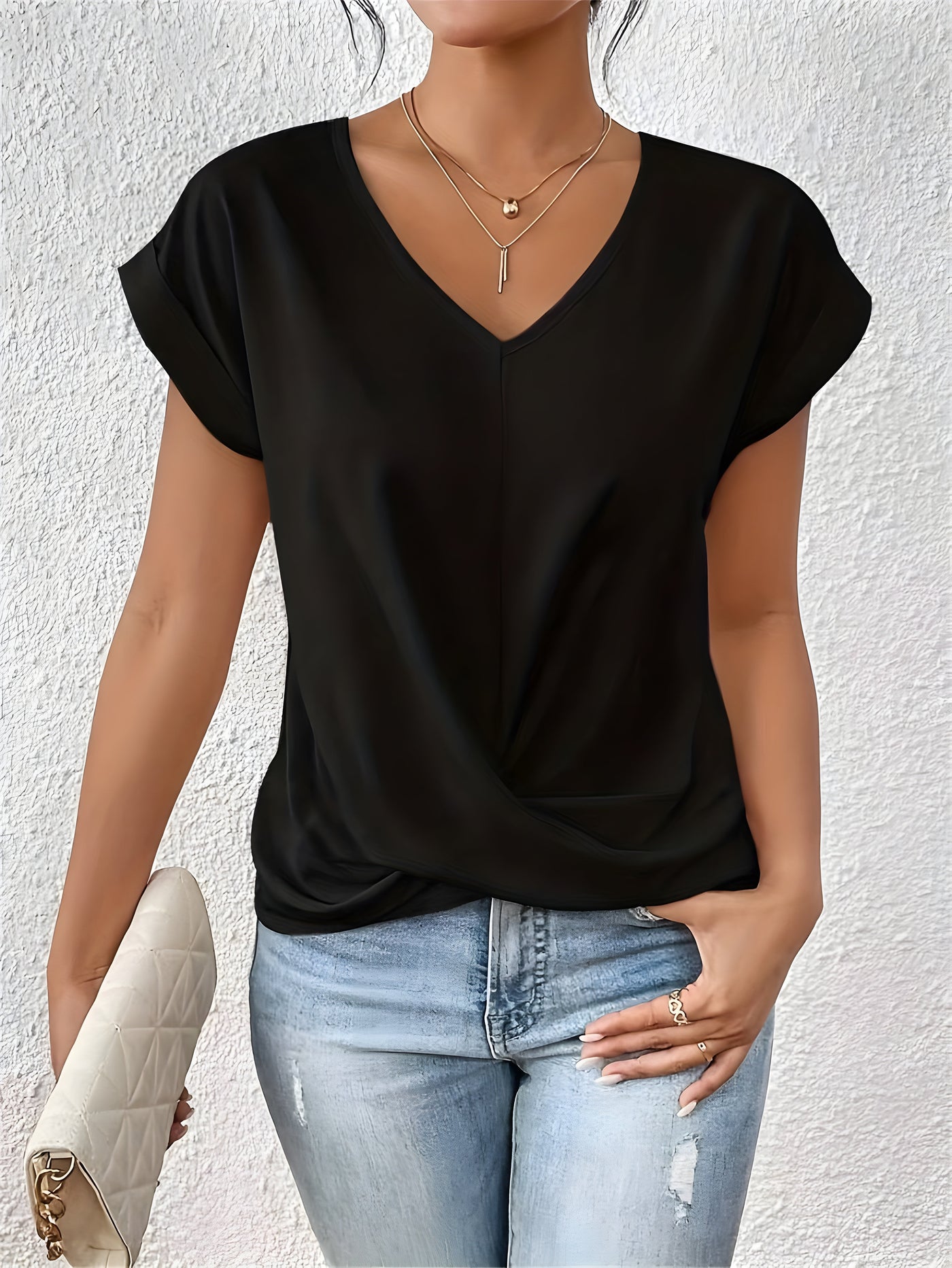 Maia – Twist Front V-Neck Top