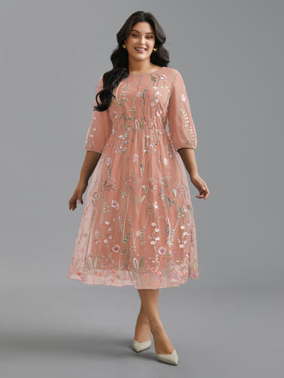 Floral Embroidered Elastic Waist Lined Midi Dress