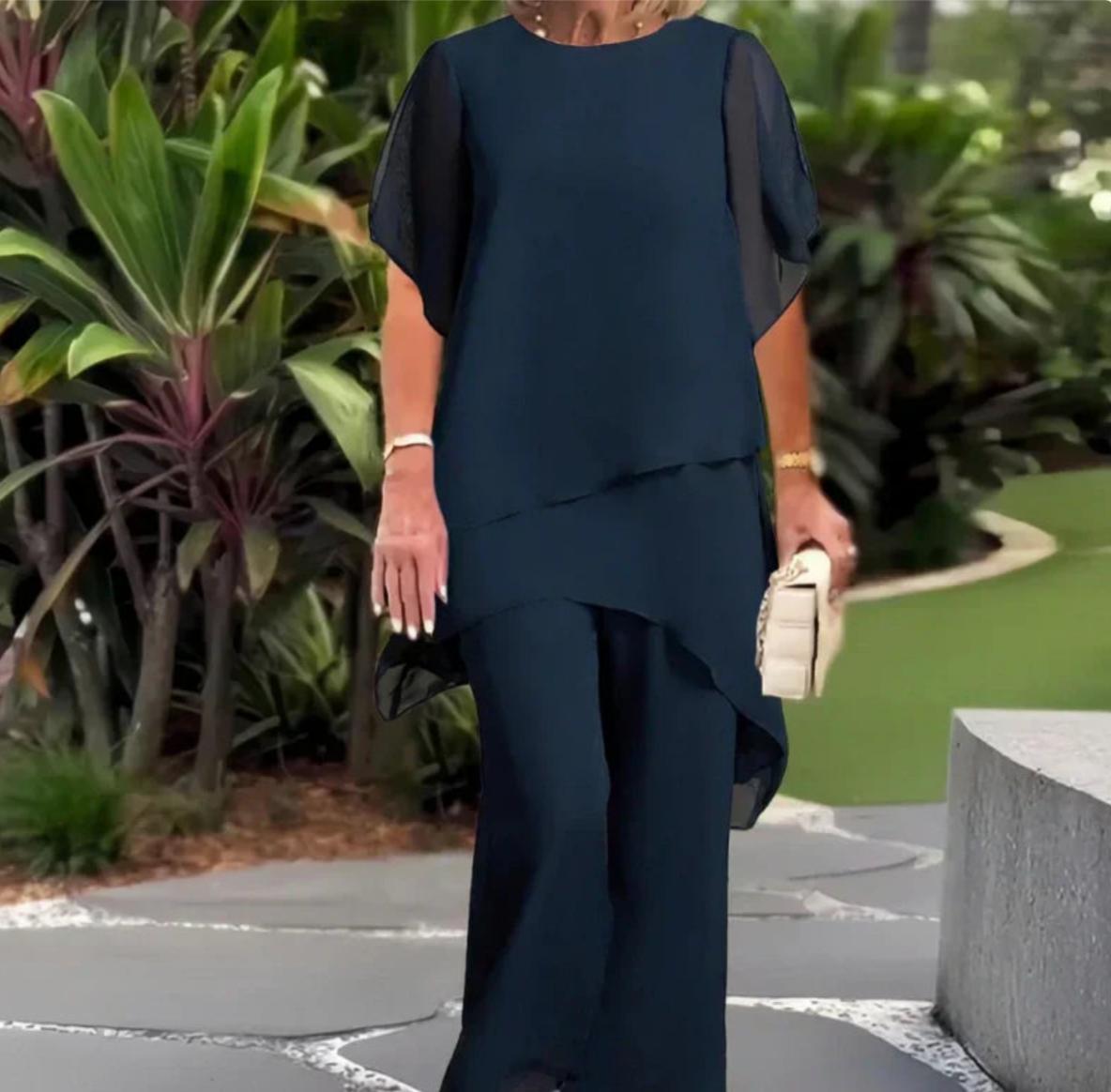 Charming irregular set