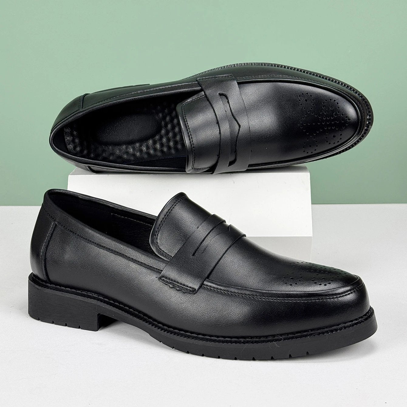 Barclay Crest Penny Loafers