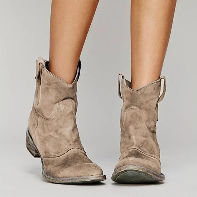 Kirsten - Timeless Western Boots for Effortless Everyday Style