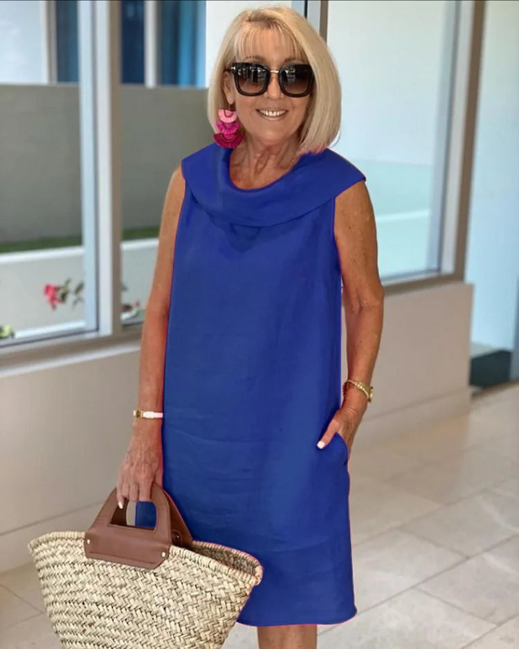 NALANI | SLEEVELESS SHIFT DRESS WITH ROUND NECKLINE