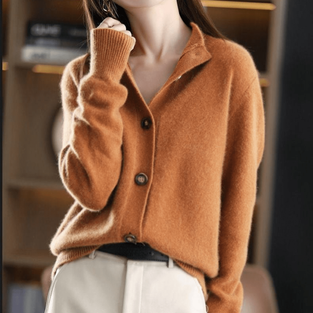 Julie - Cozy Knitted Cardigan