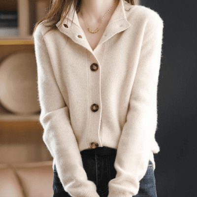 Julie - Cozy Knitted Cardigan